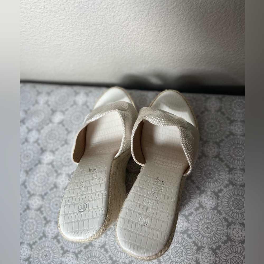 Shuzumiao~Neutral~High Platform~Espadrille~Wedge~
Sandal~Circle Detail~Size 8.5 - Picture 8 of 14